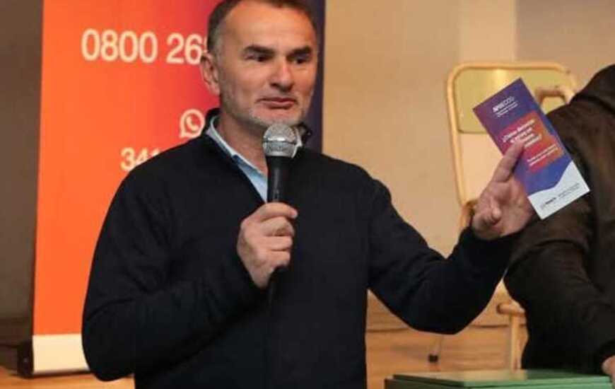 El funcionario indic&oacute; falta de apoyo y bloqueo a sus funciones, entre otros reclamos.