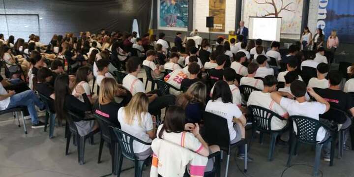 Imagen de Que no SENOS olvide cuidarnos: exitosa charlataller por el Octubre Rosa en Los Tiburones