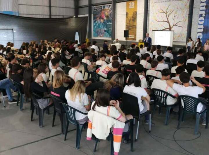 Imagen de Que no SENOS olvide cuidarnos: exitosa charlataller por el Octubre Rosa en Los Tiburones