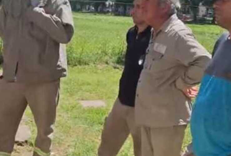 Imagen de Doble gasto: Cardo compró nuevamente la indumentaria para el personal de Parques y Paseos