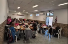 Imagen de Reinas Tejedoras celebraron el mes de las madres con una merienda y bingo solidario