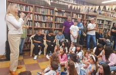 Imagen de Se inauguró la muestra Donde florece la vida del Taller de Arte Acuarela