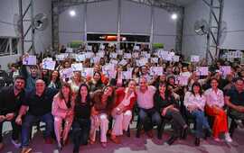 Imagen de Alvear celebr&oacute; la entrega de Certificados Del Plan E