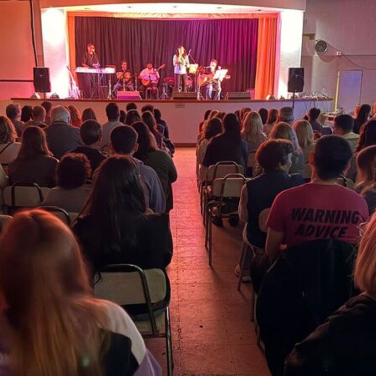 Imagen de Otra noche de gala con la Academia de Canto Lucas Boschiero