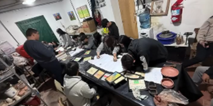 Imagen de Los jóvenes de Pavón crearon un mural que refleja la identidad y el paisaje local