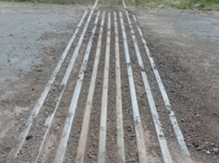 Imagen de Albarellos: Finalizaron los trabajos de reparación en el cruce ferroviario de calle Garibaldi