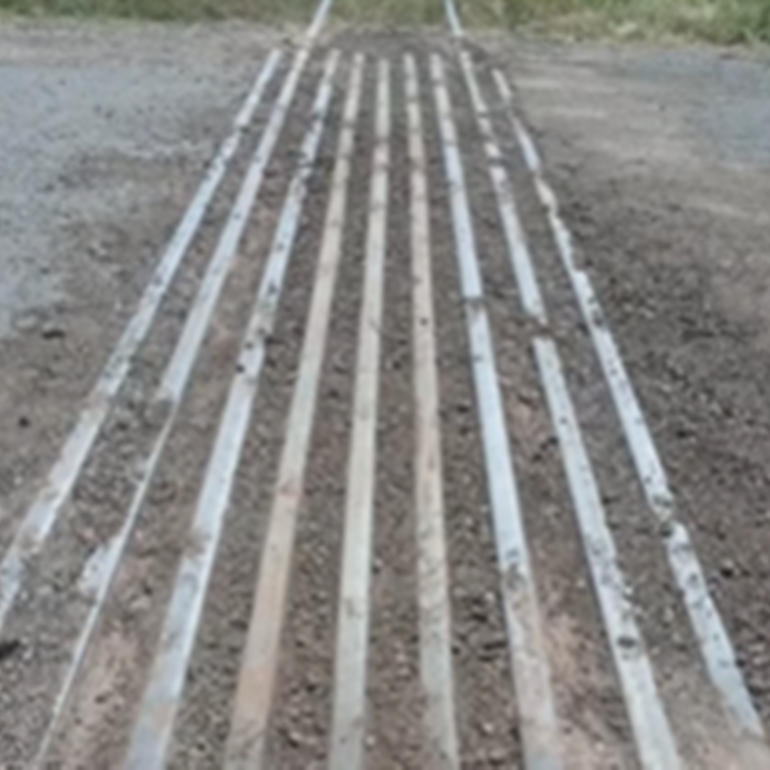 Imagen de Albarellos: Finalizaron los trabajos de reparación en el cruce ferroviario de calle Garibaldi