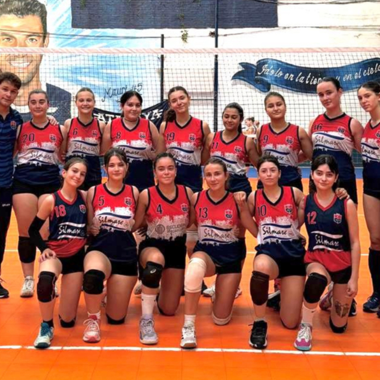 Imagen de Vóley: Talleres tras el ascenso, va por el campeonato