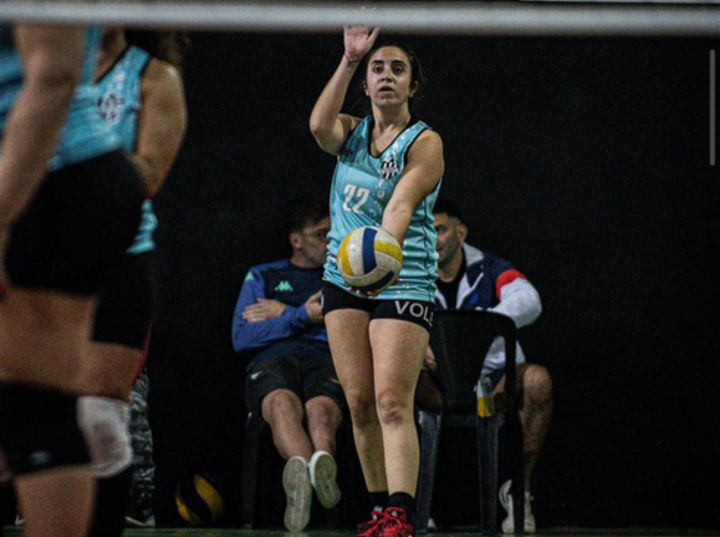 Imagen de Hoy, el Maxi Vóley Femenino de C.A.U. juega por Semifinales ante USAR