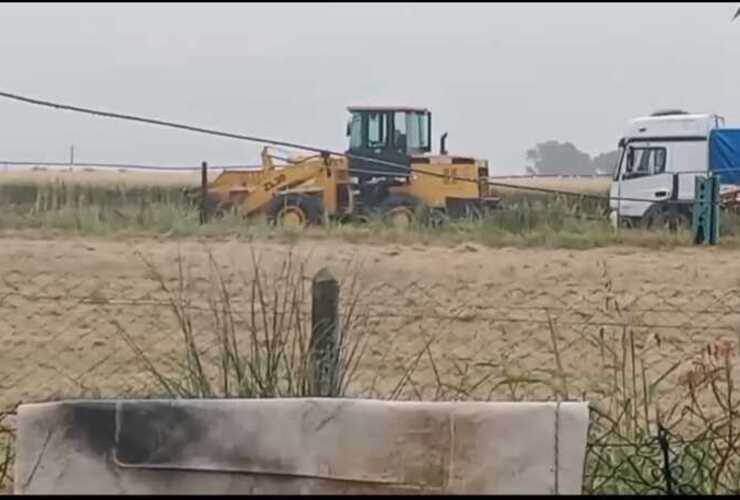 Imagen de Vecinos de Fighiera reclaman por el mal estado del camino al Club de Pescadores