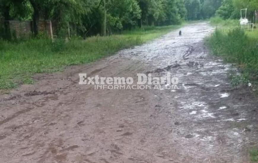 Imagen de Vecinos de Playa Hermosa reclaman por el mal estado de las calles tras las lluvias