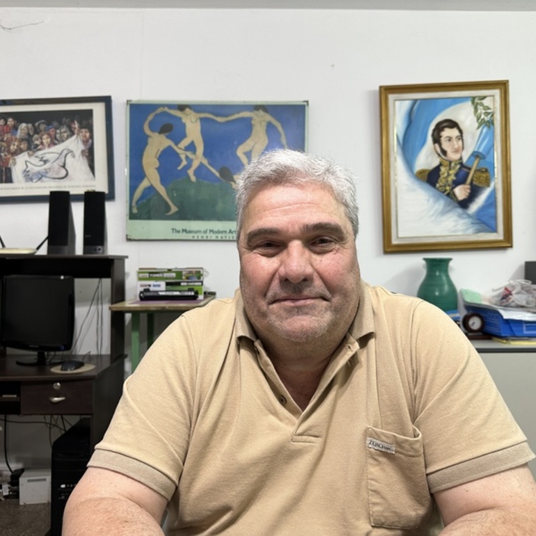 Imagen de La escuela Comercial avanza en la reparación de techos y teatro