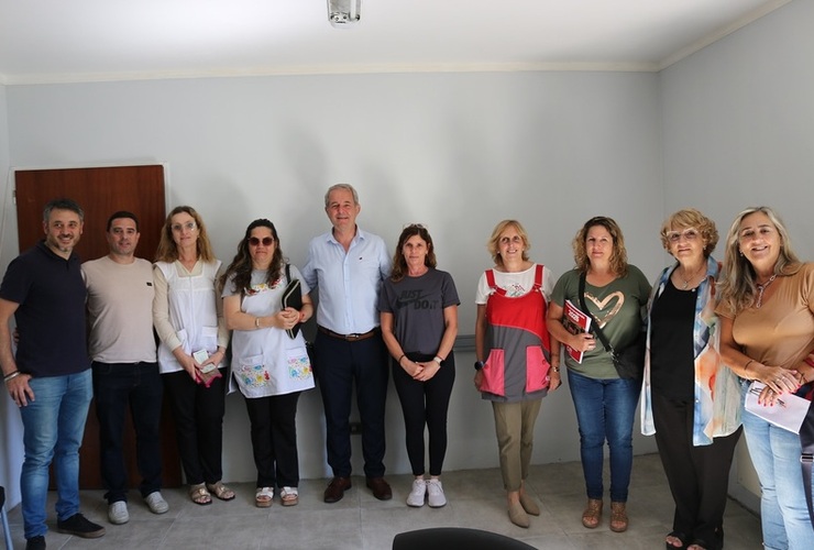 Imagen de La Municipalidad de Arroyo Seco entregó la tercera cuota del FAE a escuelas públicas