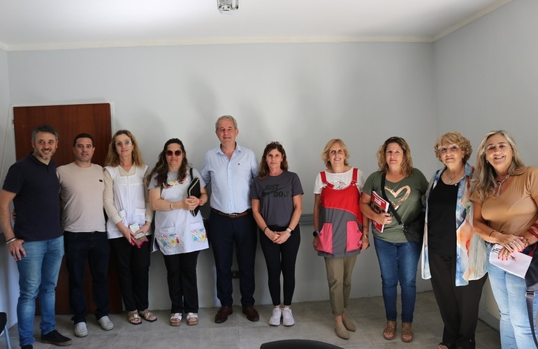 Imagen de La Municipalidad de Arroyo Seco entreg&oacute; la tercera cuota del FAE a escuelas p&uacute;blicas