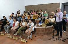 Imagen de El Taller de Guitarra y Ukelele cerró el año con un recital en el Centro Cultural