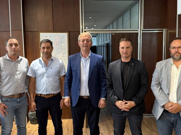 Imagen de Mesa de trabajo en busca de más obras públicas para Arroyo Seco