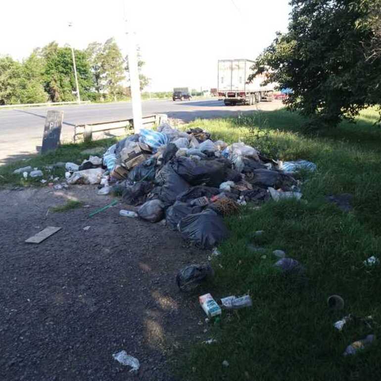Imagen de El Peaje de General Lagos, desbordado de basura por falta de pago de contenedores