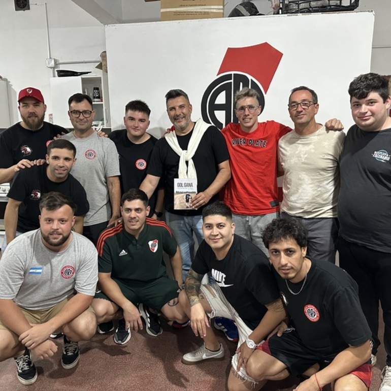 Imagen de Damián Andreoli presentó su libro 'Gol Gana' en la Filial River Plate Arroyo Seco