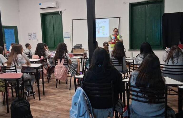 Imagen de Capacitaci&oacute;n en evacuaci&oacute;n y manejo de extintores en el Anexo 1234 de Pav&oacute;n