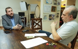 Ghione dijo que el contrapunto con Paulón fue "superado", pero advirtió que "hay otros grupos políticos a los que les molesta mucho la territorialidad y capilaridad del trabajo evangélico en los sectores más vulnerables porque era el territorio de ellos".