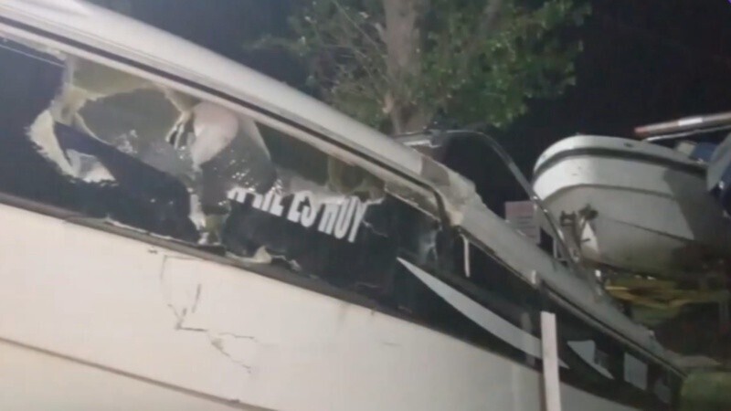 Una de las embarcaciones involucradas en el choque del mes pasado en el río.