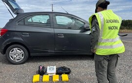 Imagen de Detienen a pareja con cuatro kilos de coca&iacute;na en Elortondo