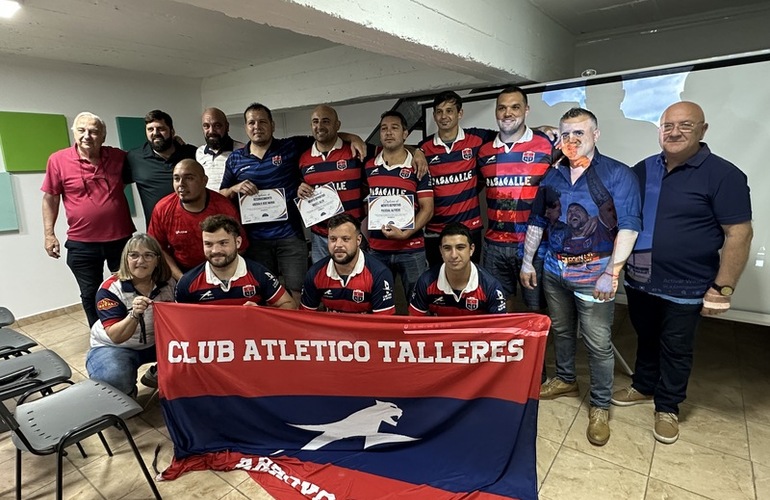 Imagen de Entrega de diplomas y reconocimiento al Rugby de Talleres, de parte de los Concejales por la Copa de Oro ganada