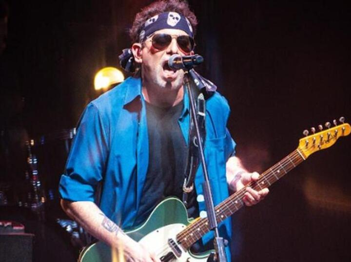 Imagen de Show de Andrés Calamaro en Rosario, reprogramado por amenaza de tormenta