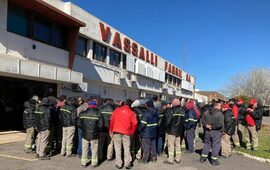 Imagen de Vuelve la crisis en Vassalli: Incumplimiento de pagos y producci&oacute;n paralizada por falta de insumos