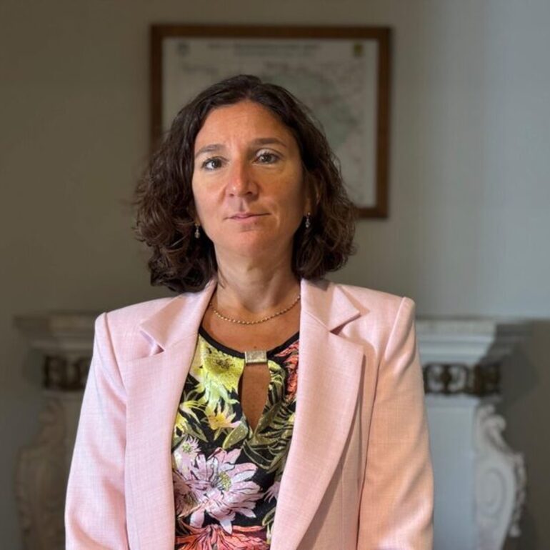 Imagen de La senadora Leticia Di Gregorio denuncia un nuevo búnker de drogas y violencia en Venado Tuerto