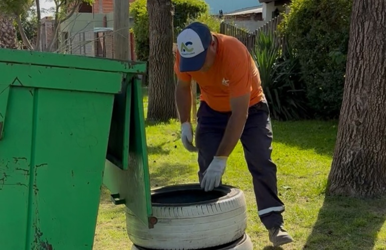 Imagen de Alvear avanza con el operativo de descacharreo para prevenir el dengue