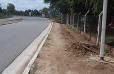 Imagen de Sendero peatonal inexistente obliga a ciclistas a invadir la ruta