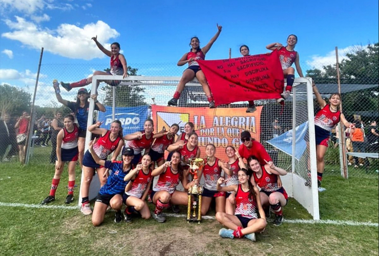 Imagen de Hockey: la Sub-16 de Talleres, Campeona de la Liga del Este