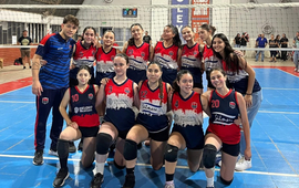 Imagen de V&oacute;ley: La Sub-18 femenina de Talleres, se coron&oacute; Campeona tras vencer a Gran Rosario