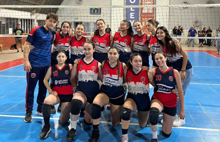Imagen de Vóley: La Sub-18 femenina de Talleres, se coronó Campeona tras vencer a Gran Rosario