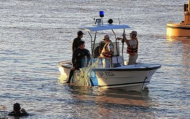 Imagen de Contin&uacute;a la intensa b&uacute;squeda del polic&iacute;a que cay&oacute; al r&iacute;o Parana tras un choque de embarcaciones