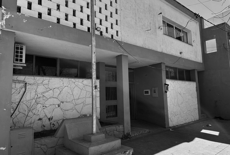 Imagen de La Comisaría 27ª no tiene teléfono fijo desde hace dos años y no existe un número alternativo oficial
