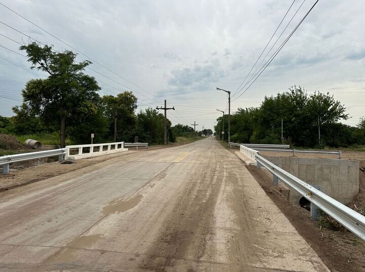 Imagen de Vecinos advierten falta de señalización en el puente del canal Savoca, horas antes de su inauguración oficial