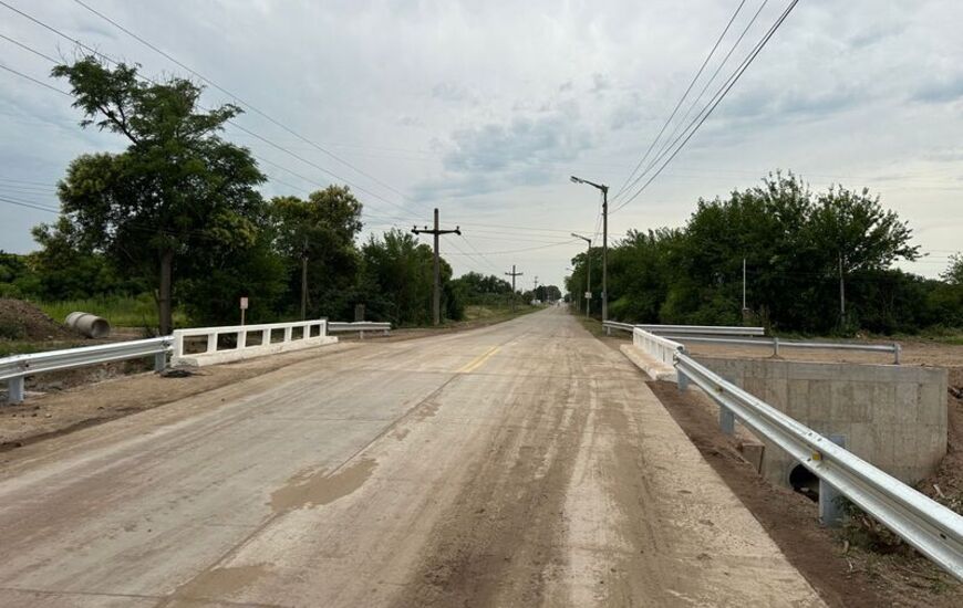 Imagen de Vecinos advierten falta de se&ntilde;alizaci&oacute;n en el puente del canal Savoca, horas antes de su inauguraci&oacute;n oficial