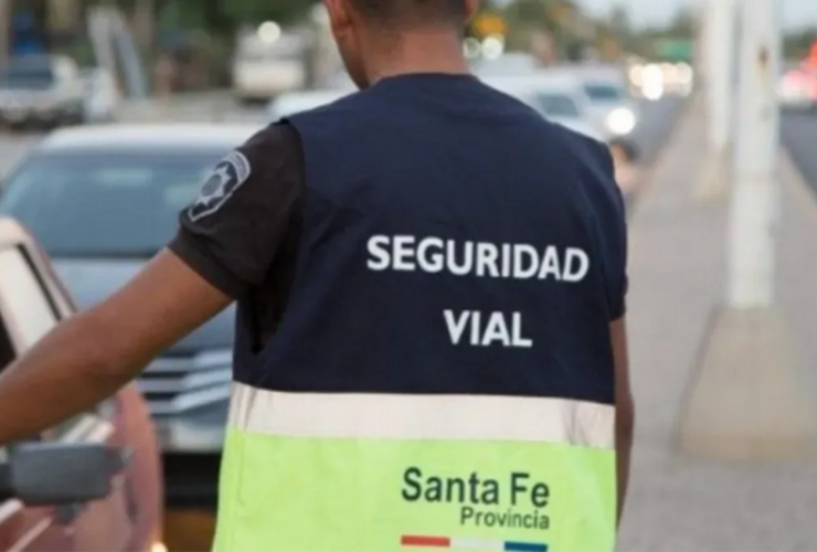Imagen de Imputaron a tres policías de Seguridad Vial por pedir coimas en controles de la Ruta 1