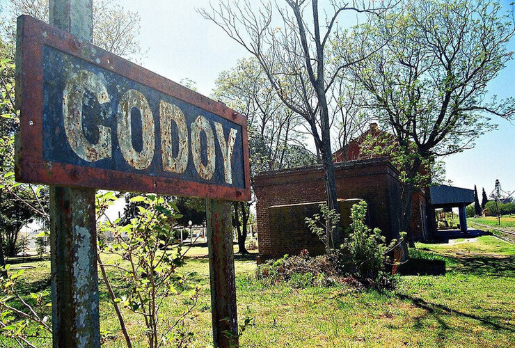 Imagen de Godoy pone orden: Aprueban restricciones para cría de animales y tránsito pesado