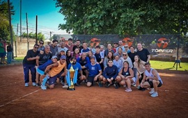 Imagen de Tenis: Athletic se coron&oacute; Campe&oacute;n del Torneo Interclubes