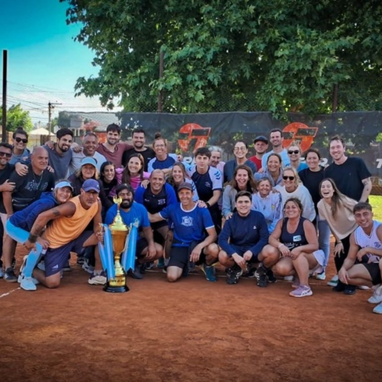 Imagen de Tenis: Athletic se coronó Campeón del Torneo Interclubes