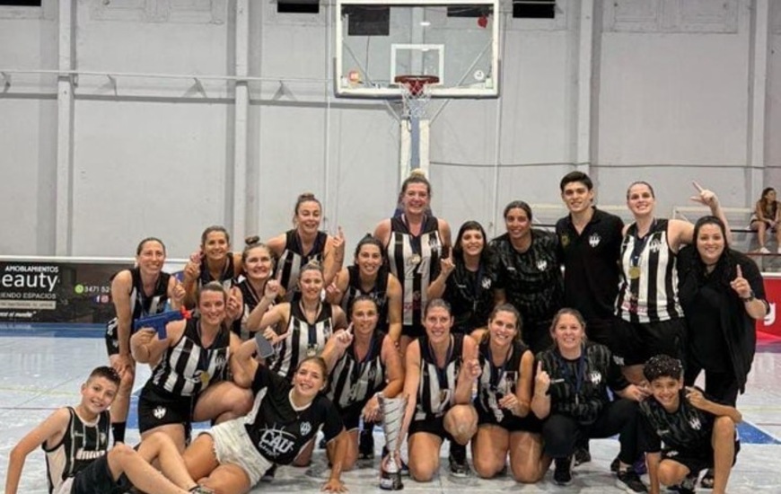 Imagen de B&aacute;squet: La Primera B de Uni&oacute;n, salieron Campeonas de Copa de Plata