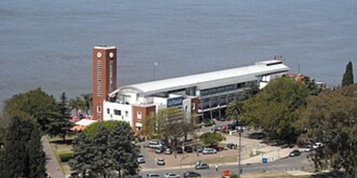 Imagen de Hallan un cuerpo de mujer flotando en el Río Paraná frente a la estación fluvial de Rosario