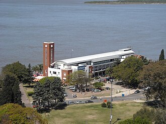 Imagen de Hallan un cuerpo de mujer flotando en el R&iacute;o Paran&aacute; frente a la estaci&oacute;n fluvial de Rosario