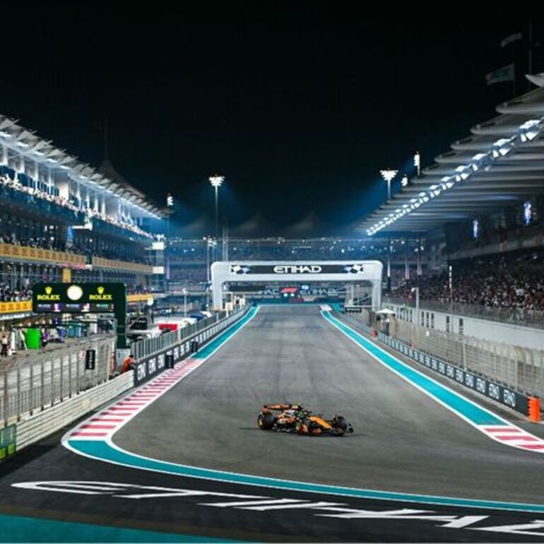 Imagen de Triple lucha por el título: Días,horarios y TV para la definición de la Fórmula 1 en Abu Dabi