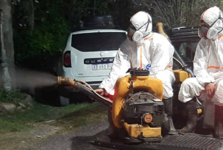 Imagen de Empalme refuerza la fumigación contra el dengue y anuncia el cierre de talleres comunitarios