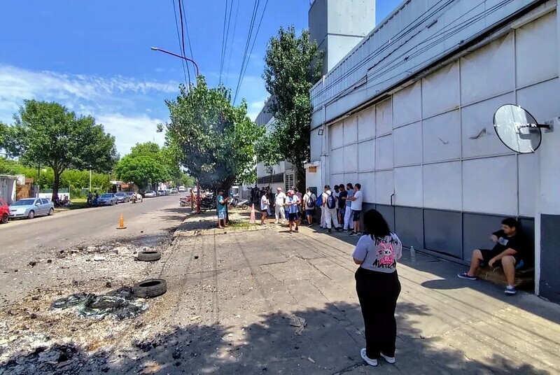 Imagen de Frigor&iacute;fico Euro: 160 trabajadores proponen armar una cooperativa tras 22 d&iacute;as de toma por deuda salarial
