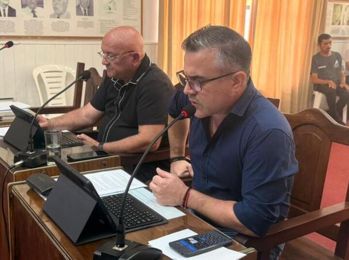 Todos los proyectos presentados hoy, fueron iniciativas de Stéfano y Attoresi.